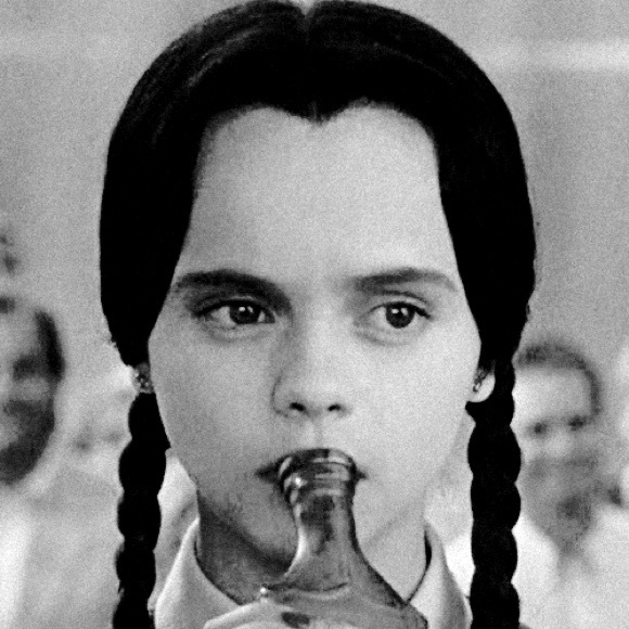 Meet your Posher, Xochilt - Picture 1 of 1